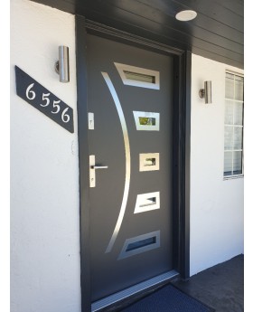 Fargo 23 - single front doors