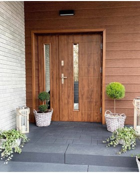 Fargo 42 DB - external back door with side panel